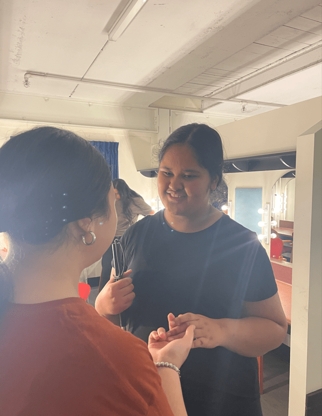Ana and her onstage buddy Nylah 