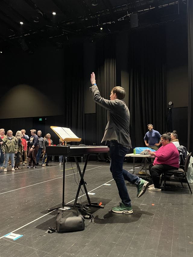 Brent Stewart conducting a rehearsal